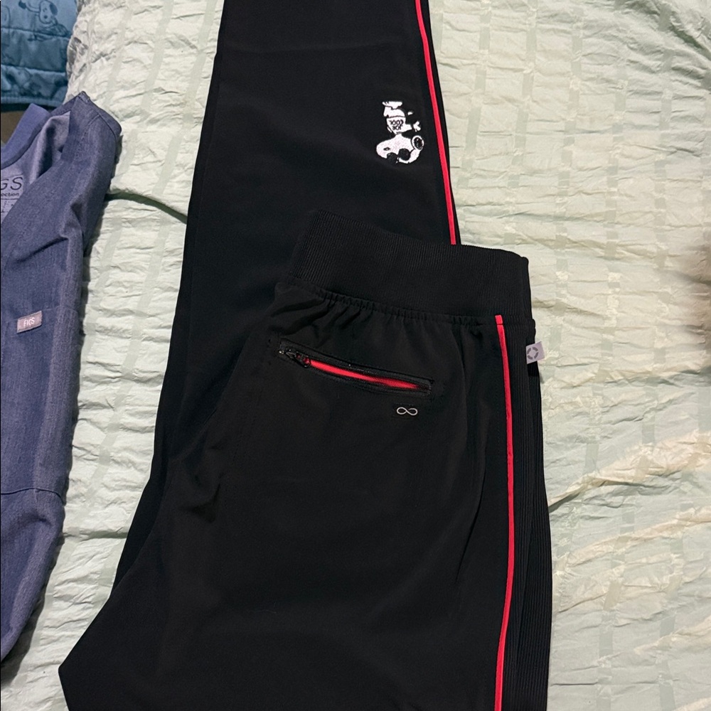 Cherokee snoopy scrub pants